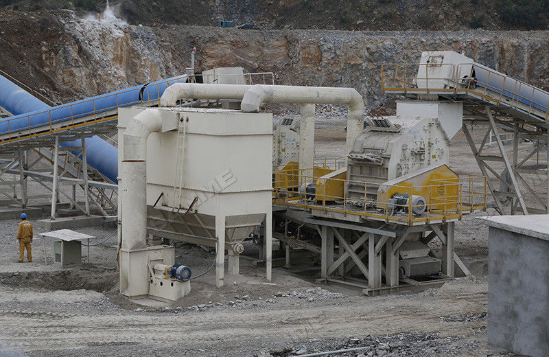 SMH250 SMH180 Mining Crushing Machine With Vibrating Screen