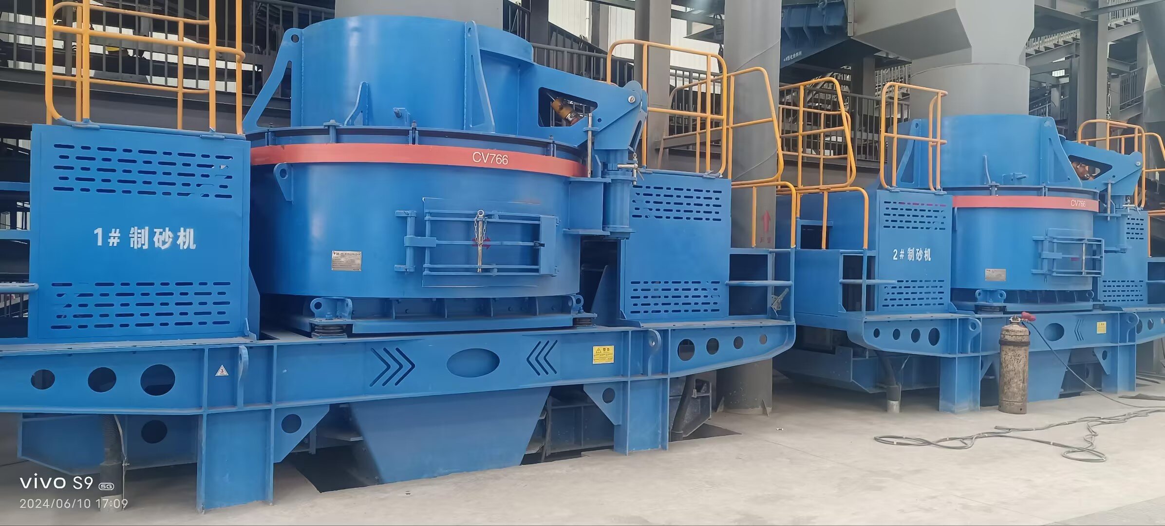 4 major differences between vertical shaft impact sand making machine and horizontal sand making machine