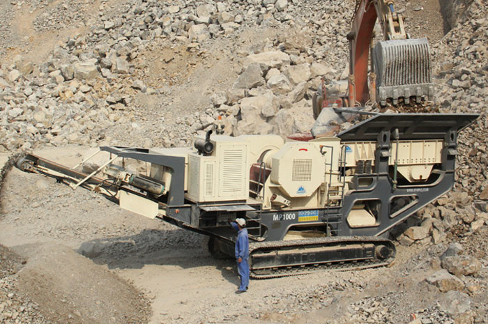 250t/H Plaster Aggregate Mobile Impact Crusher 242KW