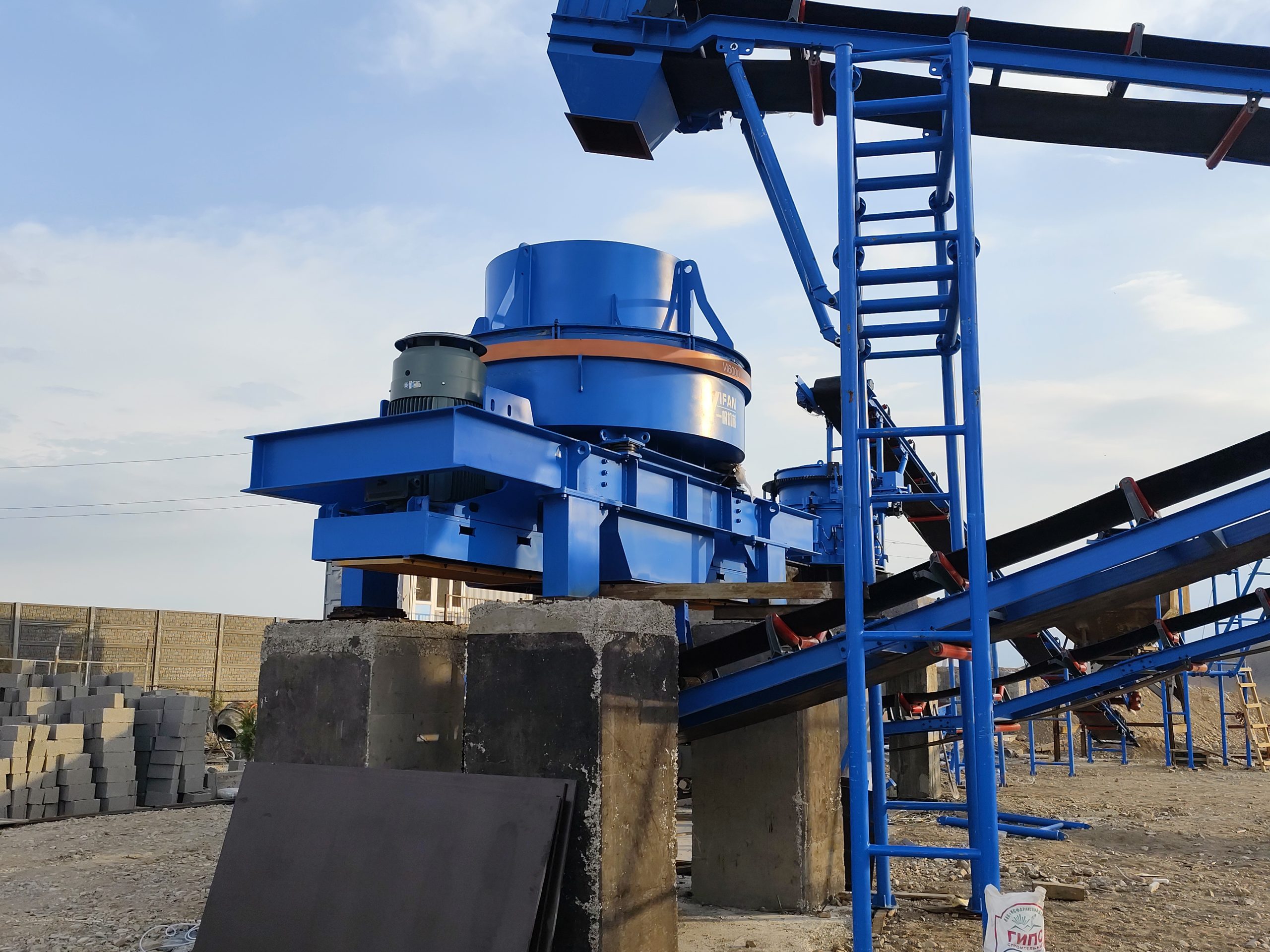 The advantages of vertical impact crusher in sand production
