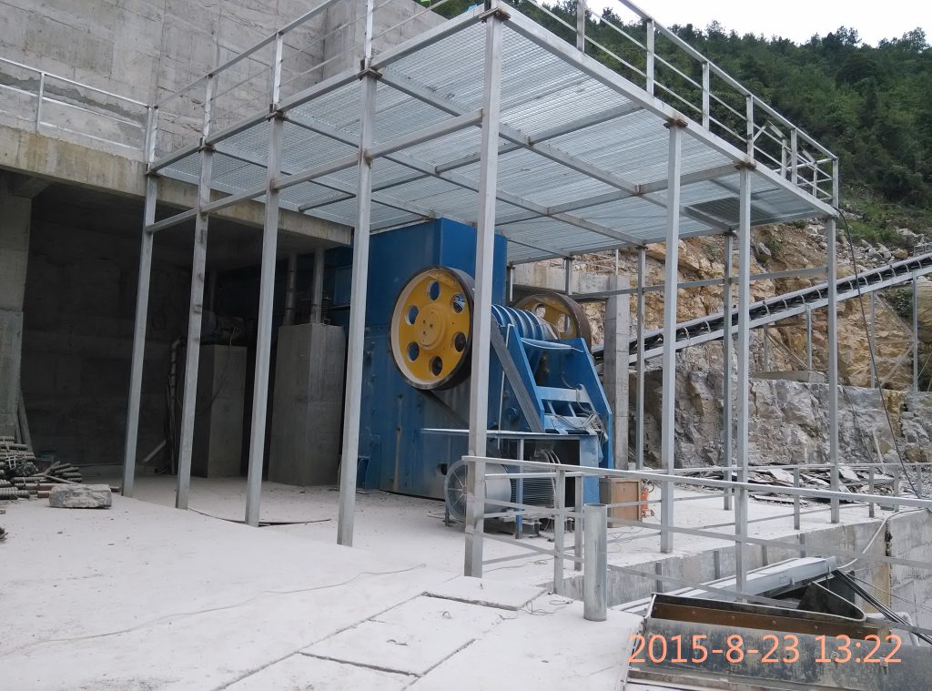 large stone jaw crusher